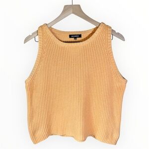 525 America Revolve Sweater Vest Size Medium Orange Crew Neck Knit Top Pastel